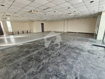 1,Kanal 6th Floor Hall Available For Rent Near Emporium Mall (Lift available)