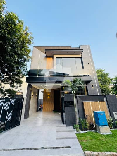 Beautiful Modern 5 Marla House For Sale in DHA Phase 9 Town at a Ideal Location