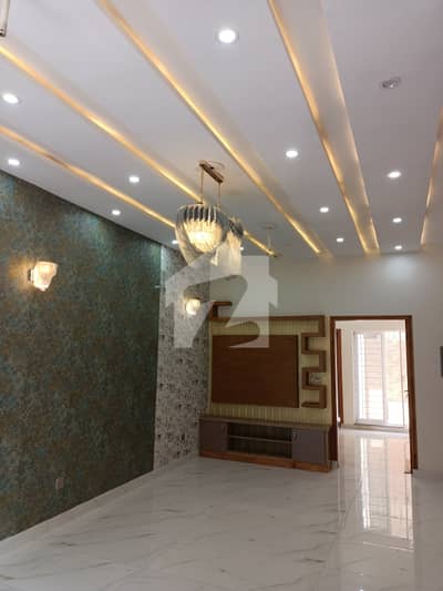 5.33 MARLA BRAND NEW HOUSE UP FOR SALE MAIN KHAYBAN JINAH ROAD