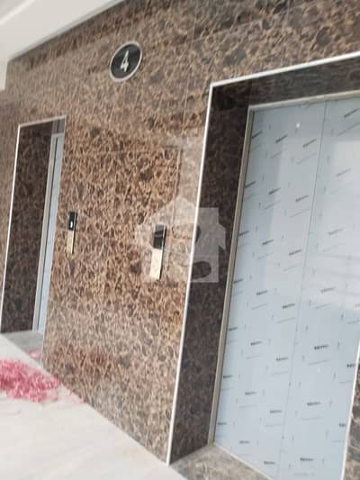 عسکری 12 عسکری,لاہور میں 4 کمروں کا 12 مرلہ فلیٹ 3.75 کروڑ میں برائے فروخت۔