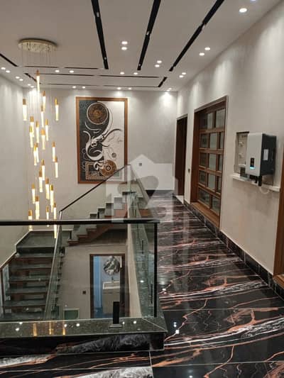 1 Kanal Brand New House For Sale In Model Town Lahore | 5 Bedrooms
