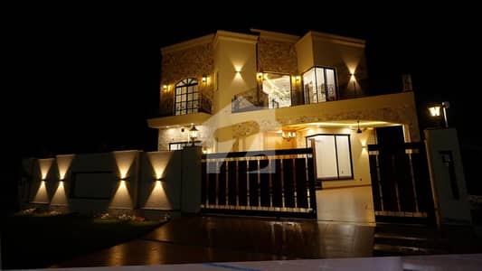 1 KANAL | 5-BEDROOM LUXURY HOUSE FOR SALE IN DHA PHASE 7, LAHORE