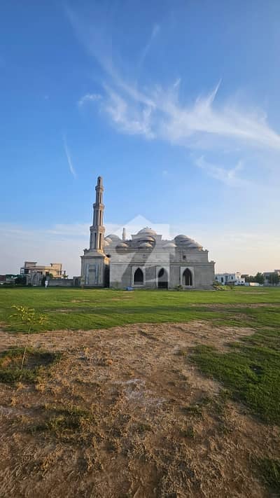 سٹی ہاؤسنگ سمندری روڈ سٹی ہاؤسنگ,فیصل آباد میں 10 مرلہ رہائشی پلاٹ 1.0 کروڑ میں برائے فروخت۔