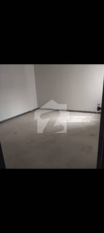 240sqyd House For Rent