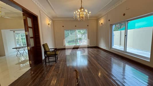 F8 Beautiful House For Rent