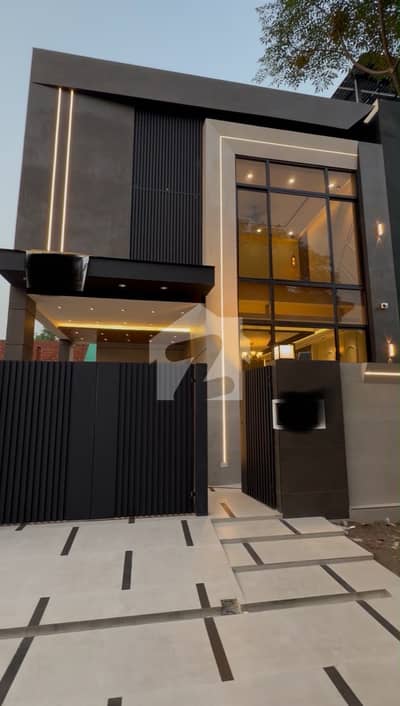 5 MARLA BRAND NEW ULTRA MODERN DESIGN HOUSE FOR SALE IN DHA RAHBER