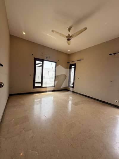 500 Yards BUNGALOW For Rent In Dha Phase 8