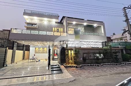 Prime Location 10 Marla House Up For sale In Al Rehman Phase 2 - Block C