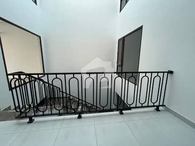 BRAND NEW BANGLOW FOR SALE 300 SQUARE YARD
