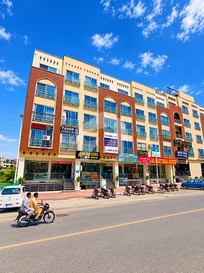 2 Bed Apartment For Sale, Bahria Town Phase 8. . Ideal Location Flat main Highway View