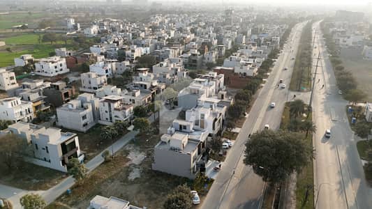ڈی ایچ اے 9 ٹاؤن ۔ بلاک سی ڈی ایچ اے 9 ٹاؤن,ڈیفنس (ڈی ایچ اے),لاہور میں 5 مرلہ رہائشی پلاٹ 1.4 کروڑ میں برائے فروخت۔