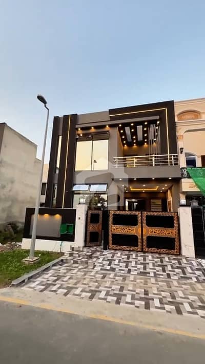 Hold location house available far sale bahria nasheman lahore Hold location house available far sale bahria nasheman lahore