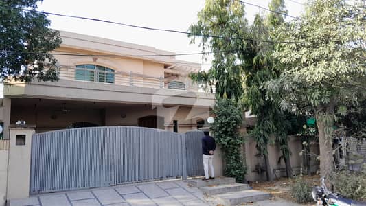 1 Kanal Lower Portion Available For Rent In DHA Phase 3 Block-Z.