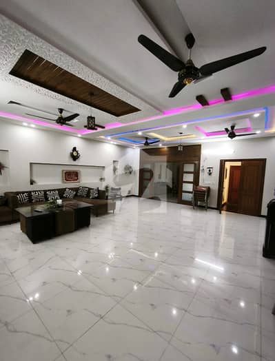 12 Marla Double Storey House For Rent In Media Town
