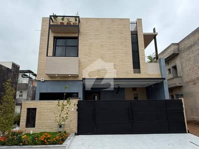 Designer 8 Marla House Available For Sale E Block B-17