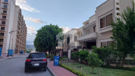 10 Marla Residential Plot For Sale On Beautiful Location Near School & Main Boulevard 10 Marla Residential Plot For Sale On Beautiful Location Near School & Main Boulevard