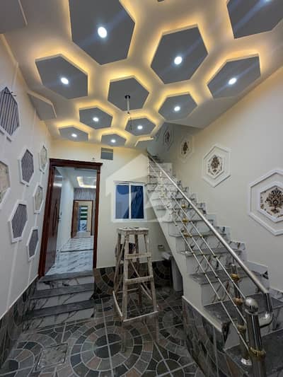 Prime Location Sabzazar Scheme House Sized 3 Marla Is Available