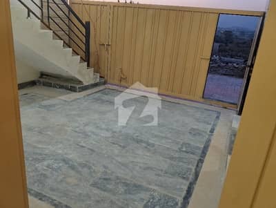 بنی گالہ اسلام آباد میں 3 کمروں کا 5 مرلہ مکان 1.0 لاکھ میں کرایہ پر دستیاب ہے۔