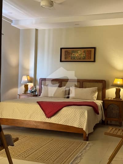 1 Bed Furnished Corner Apartment 1100 Sq Feet 1 Bed Furnished Corner Apartment 1100 Sq Feet