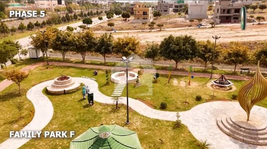 ڈی ایچ اے فیز 5 ۔ سیکٹر ایف1 ڈی ایچ اے ڈیفینس فیز 5,ڈی ایچ اے ڈیفینس,اسلام آباد میں 1 کنال رہائشی پلاٹ 2.5 کروڑ میں برائے فروخت۔