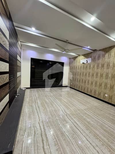 Luxury Uppar Portion for rent with all the facilities