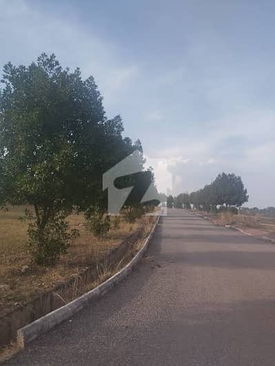 ڈی ایچ اے فیز 6 - سیکٹر بی3 ڈی ایچ اے ڈیفینس فیز 6 ,ڈی ایچ اے ڈیفینس,اسلام آباد میں 1 کنال رہائشی پلاٹ 2.1 کروڑ میں برائے فروخت۔