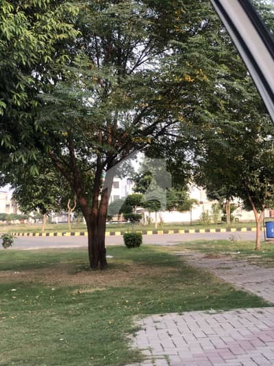 باغِ ارم ہاؤسنگ سوسائٹی لاہور میں 10 مرلہ رہائشی پلاٹ 1.4 کروڑ میں برائے فروخت۔