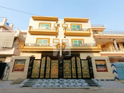 علامہ اقبال ٹاؤن لاہور میں 5 کمروں کا 6 مرلہ مکان 4.5 کروڑ میں برائے فروخت۔ علامہ اقبال ٹاؤن لاہور میں 5 کمروں کا 6 مرلہ مکان 4.5 کروڑ میں برائے فروخت۔
