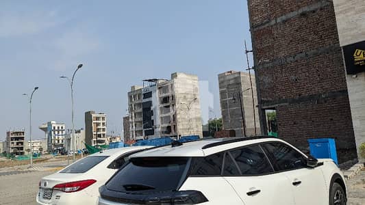 اتحاد ٹاؤن فیز ١ اتحاد ٹاؤن,رائیونڈ روڈ,لاہور میں 3 مرلہ Studio دکان 4.5 کروڑ میں برائے فروخت۔