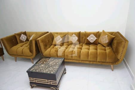 Perfect 10 Marla House In Bahria Town - Sector E For Sale