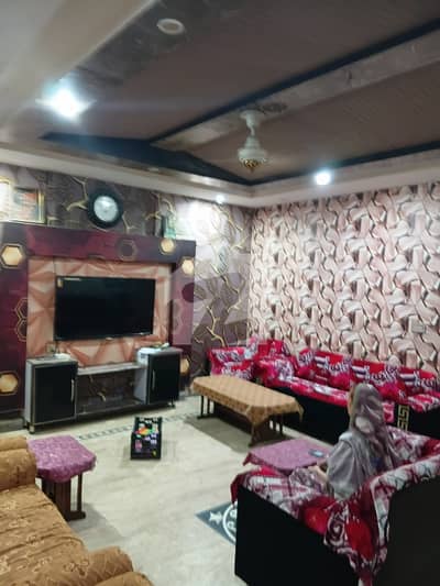 کینال بینک ہاؤسنگ سکیم لاہور میں 5 کمروں کا 7 مرلہ مکان 2.7 کروڑ میں برائے فروخت۔