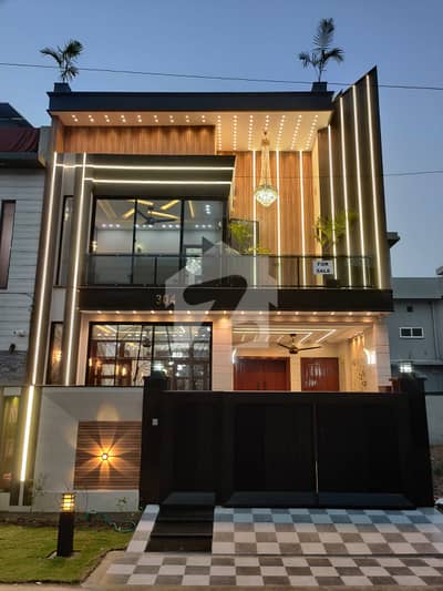 5 Marla Modern Design House For Sale In Executive Block Parkview City, Lahore 5 Marla Modern Design House For Sale In Executive Block Parkview City, Lahore