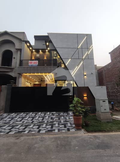 5 Marla Modern Design House For Sale In Executive Block Parkview City, Lahore