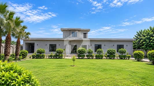 10 Kanal Farmhouse Near Bedian Road | Walking Distance | 1 Kanal Grey Structure Building