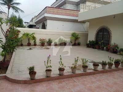 500 Yard Bungalow For Sale - Phase 7 Off Badban 500 Yard Bungalow For Sale - Phase 7 Off Badban
