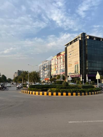 گلبرگ گرینز گلبرگ,اسلام آباد میں 8 مرلہ Studio دفتر 3.5 لاکھ میں کرایہ پر دستیاب ہے۔