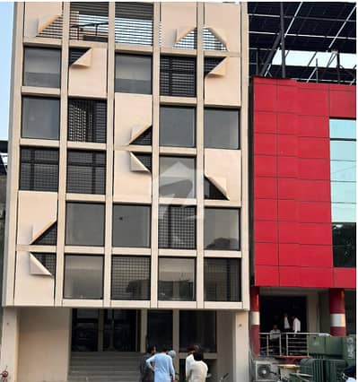 ایف ۔ 6 مرکز ایف ۔ 6,اسلام آباد میں 2 کنال Studio عمارت 52.5 لاکھ میں کرایہ پر دستیاب ہے۔