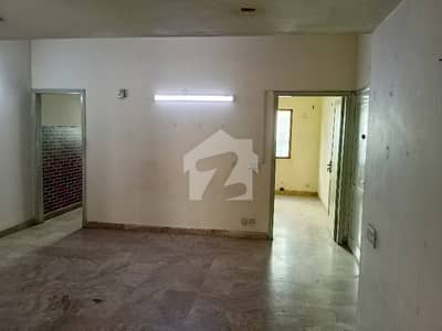 سحر کمرشل ایریا ڈی ایچ اے فیز 7,ڈی ایچ اے ڈیفینس,کراچی میں 2 کمروں کا 4 مرلہ فلیٹ 70.0 ہزار میں کرایہ پر دستیاب ہے۔