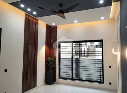 In Bahria Town Phase 8 - Abu Bakar Block House For Sale Sized 7 Marla