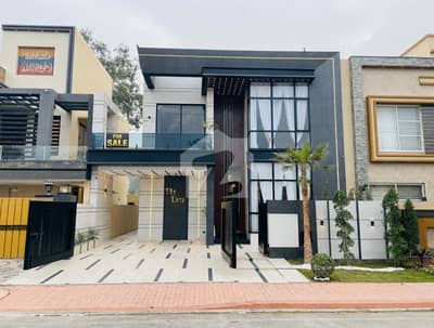 10 Marla House For Sale In Sector E Bahria Town Lahore