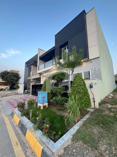 فیصل ہلز اسلام آباد میں 3 کمروں کا 5 مرلہ مکان 2.35 کروڑ میں برائے فروخت۔