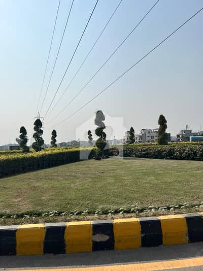 5 Marla Corner Plot for Sale in Imperial Block, Park View City Lahore