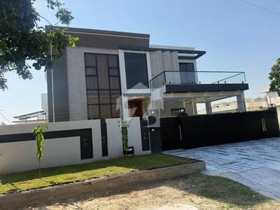 Double Height Sun Face Kanal House @9.75 Cr - Sector B17 Islamabad Double Height Sun Face Kanal House @9.75 Cr - Sector B17 Islamabad