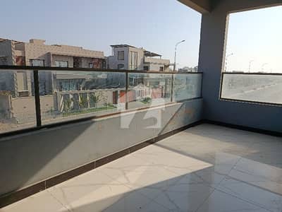 FOR RENT: 500 SQ YARDS LIKE BRAND NEW UPPER PORTION DHA PHASE 8, KARACHI