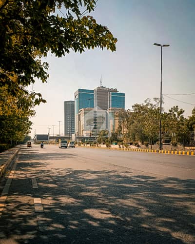 8 Kanal Prime Commercial Land for Sale on GT Road Mian Channu Bypass