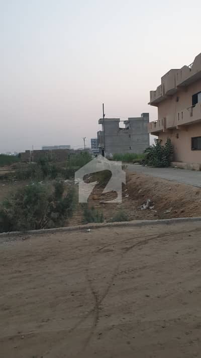 LOW-BUDGET PLOTS 120SQYDS WITH POSSESSION PIR GUL HASSAN TOWN