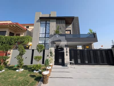 بحریہ ٹاؤن فیز 8 ۔ بلاک ایچ بحریہ ٹاؤن فیز 8,بحریہ ٹاؤن راولپنڈی,راولپنڈی میں 6 کمروں کا 10 مرلہ مکان 5.95 کروڑ میں برائے فروخت۔ بحریہ ٹاؤن فیز 8 ۔ بلاک ایچ بحریہ ٹاؤن فیز 8,بحریہ ٹاؤن راولپنڈی,راولپنڈی میں 6 کمروں کا 10 مرلہ مکان 5.95 کروڑ میں برائے فروخت۔