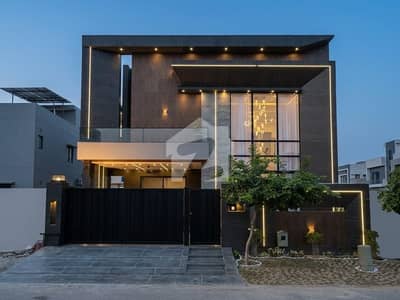 10 MARLA LUXURY VILLA WITH EV CHARGER INSTALLED 10 MARLA LUXURY VILLA WITH EV CHARGER INSTALLED