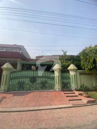 1 KANAL LUXURY HOUSE FOR SALE