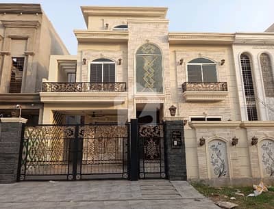 سٹی ہاؤسنگ سوسائٹی گوجرانوالہ میں 5 کمروں کا 10 مرلہ مکان 4.5 کروڑ میں برائے فروخت۔ سٹی ہاؤسنگ سوسائٹی گوجرانوالہ میں 5 کمروں کا 10 مرلہ مکان 4.5 کروڑ میں برائے فروخت۔